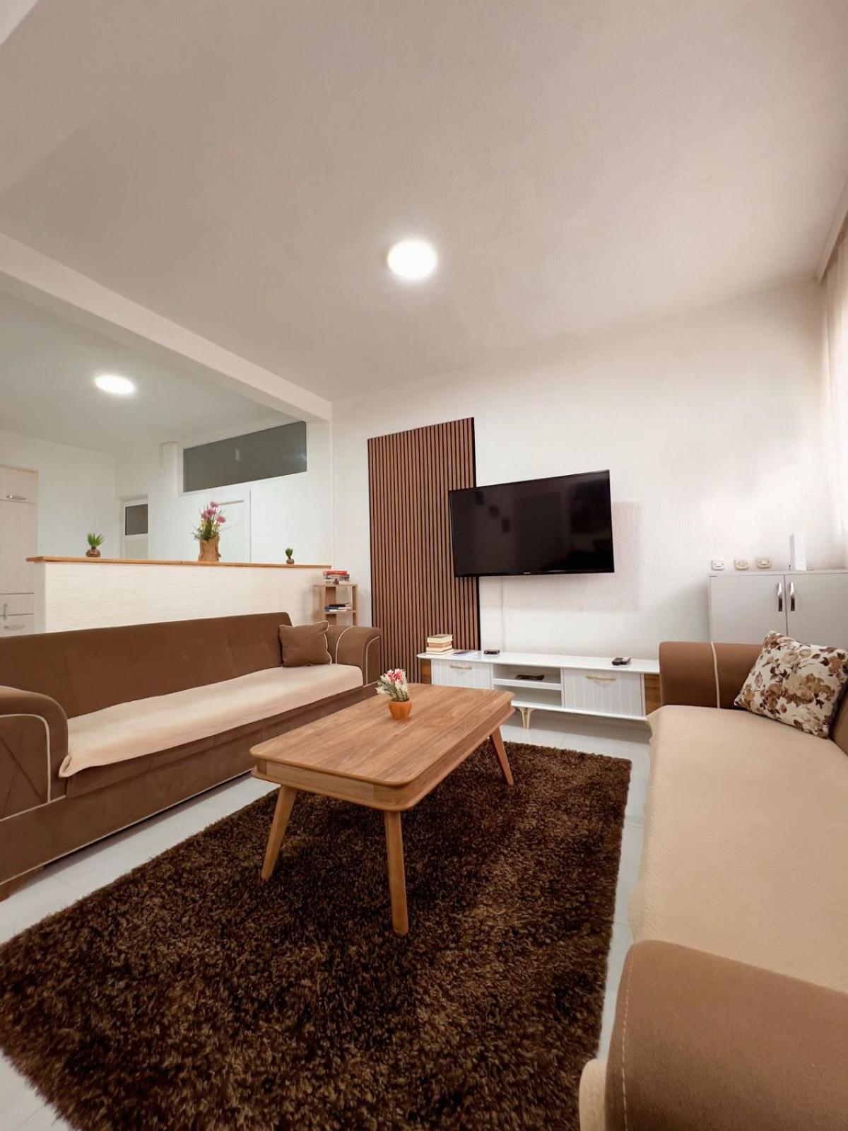 Cozy Corner Apartment Gjakova Esterno foto