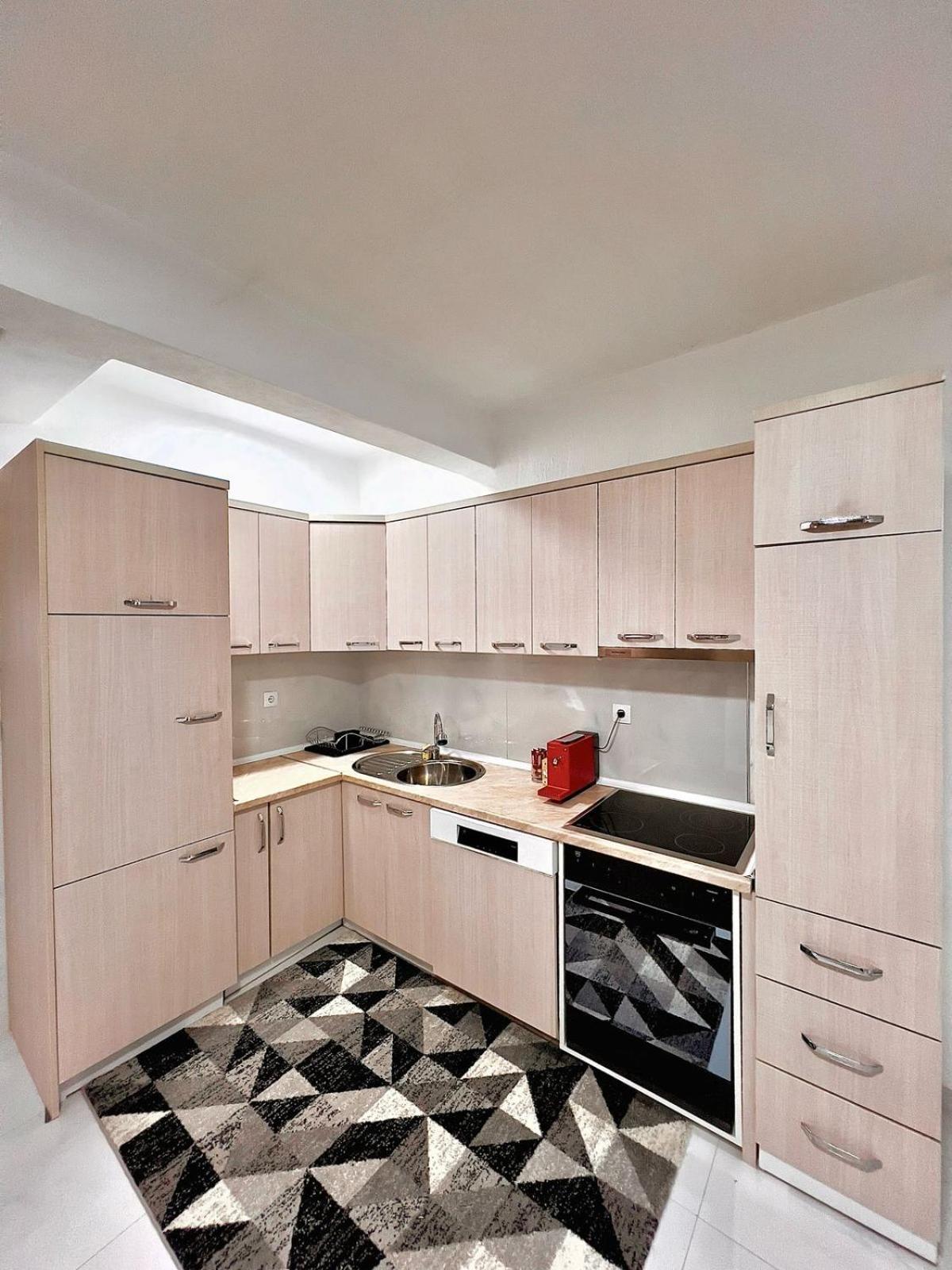 Cozy Corner Apartment Gjakova Esterno foto